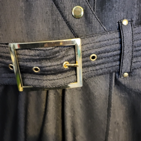 Cache Contour size 2 black faux wrap dress with gold button and removable belt - Picture 3 of 11